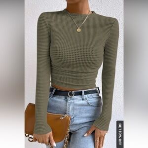 Commense army green sweater top